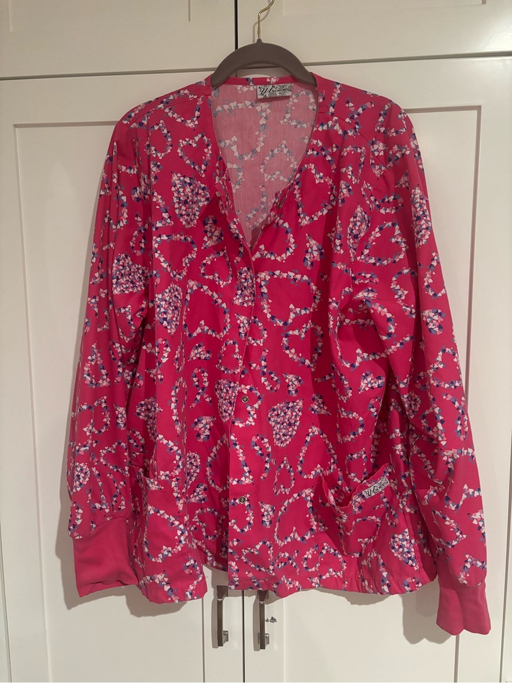 Hearts Women’s Scrub Jacket